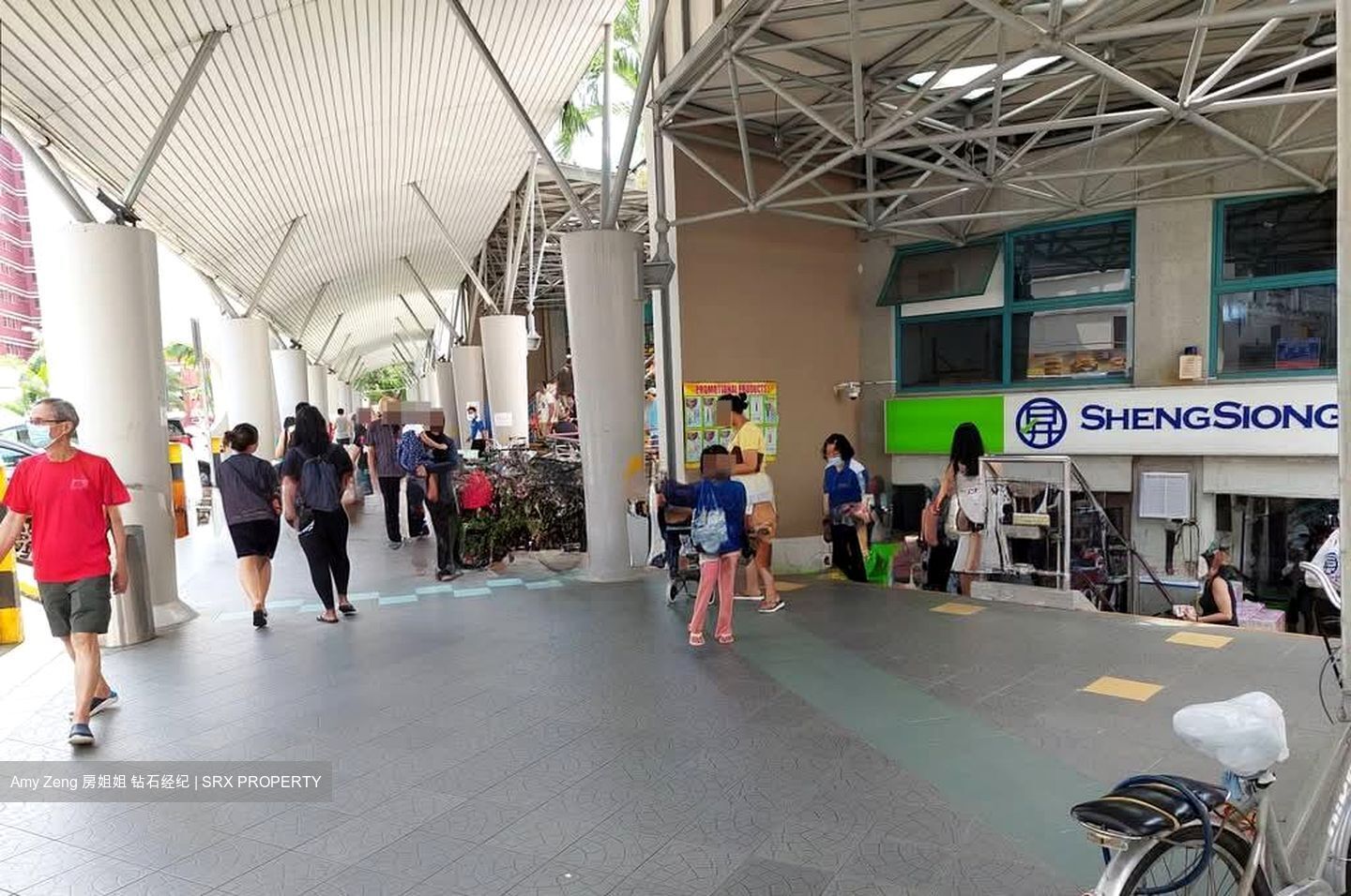 Elias Mall (D18), Retail #575777151